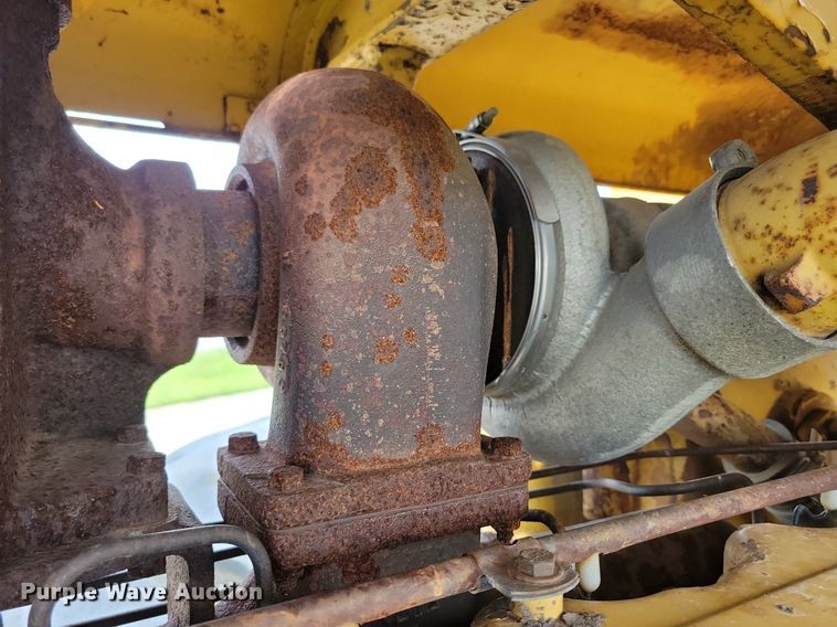 image for item DW2275 1976 Caterpillar 627B conventional scraper 