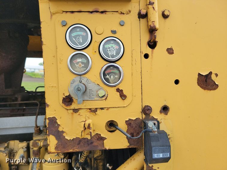 image for item DW2275 1976 Caterpillar 627B conventional scraper 