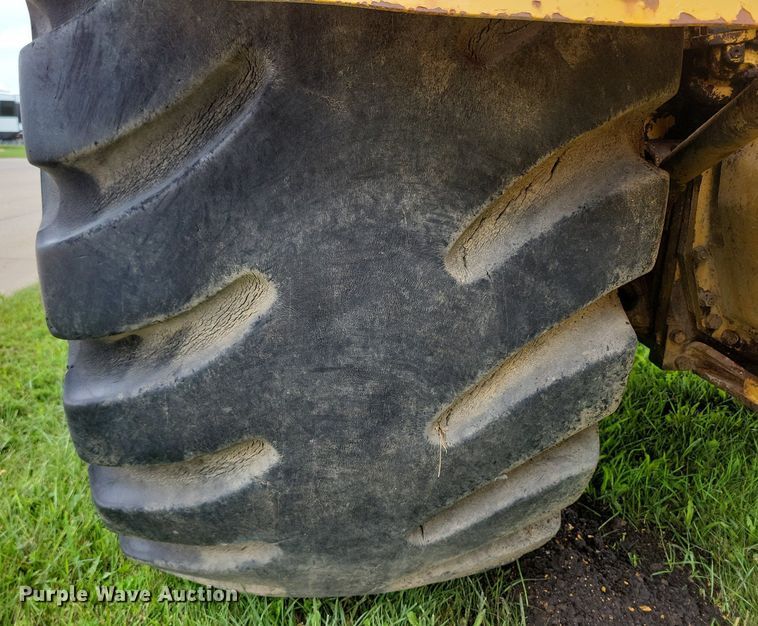 image for item DW2275 1976 Caterpillar 627B conventional scraper 