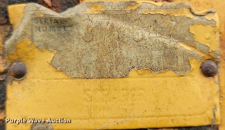 image for item DW2275 1976 Caterpillar 627B conventional scraper 