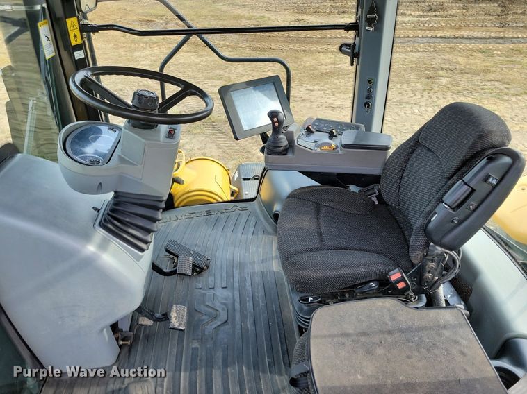 image for item DW2277 2016 MTS 3630T 4WD tractor