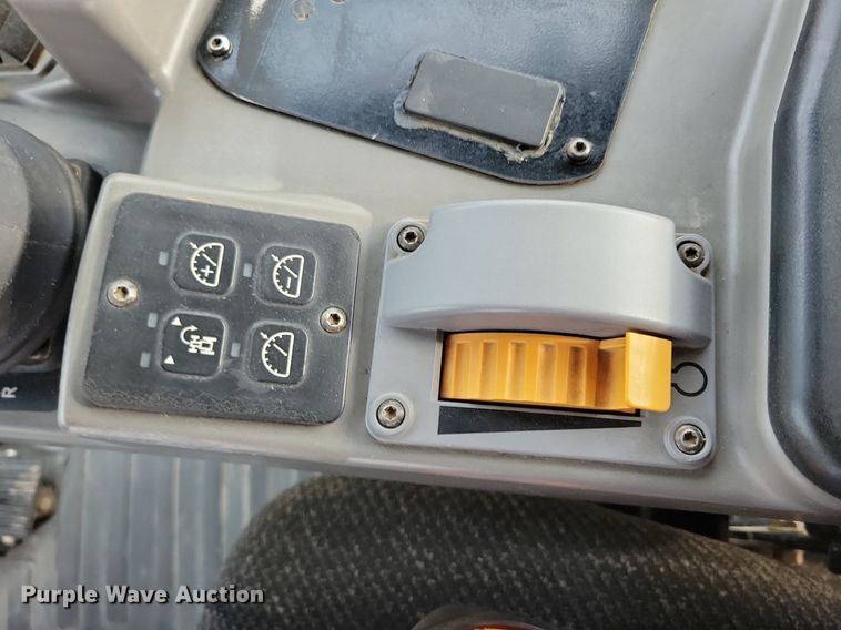 image for item DW2277 2016 MTS 3630T 4WD tractor