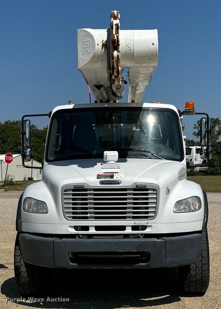 image for item DX1029 2015 Freightliner Business Class M2 bucket truck