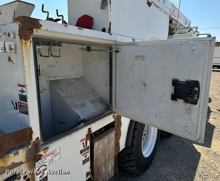 image for item DX1029 2015 Freightliner Business Class M2 bucket truck