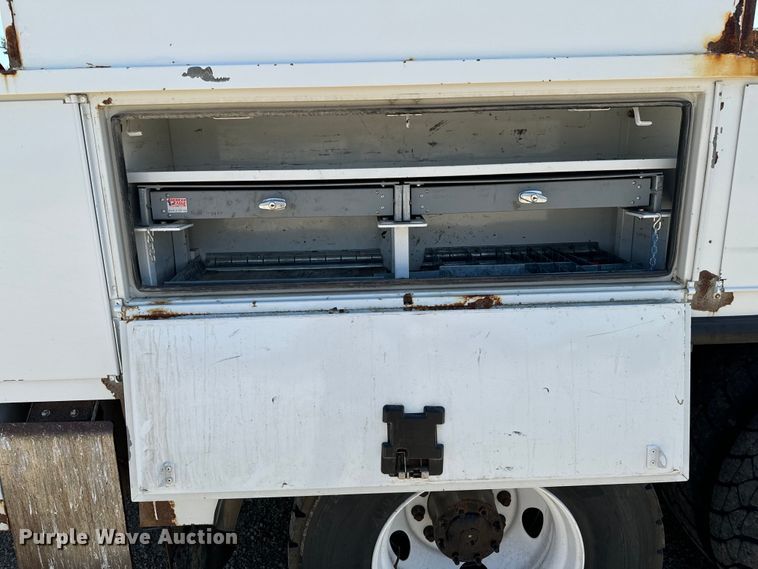 image for item DX1029 2015 Freightliner Business Class M2 bucket truck