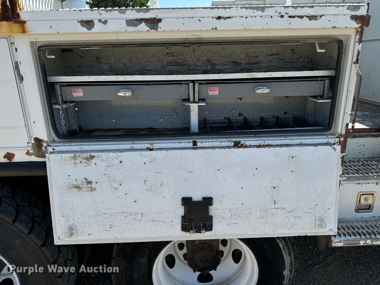 image for item DX1029 2015 Freightliner Business Class M2 bucket truck