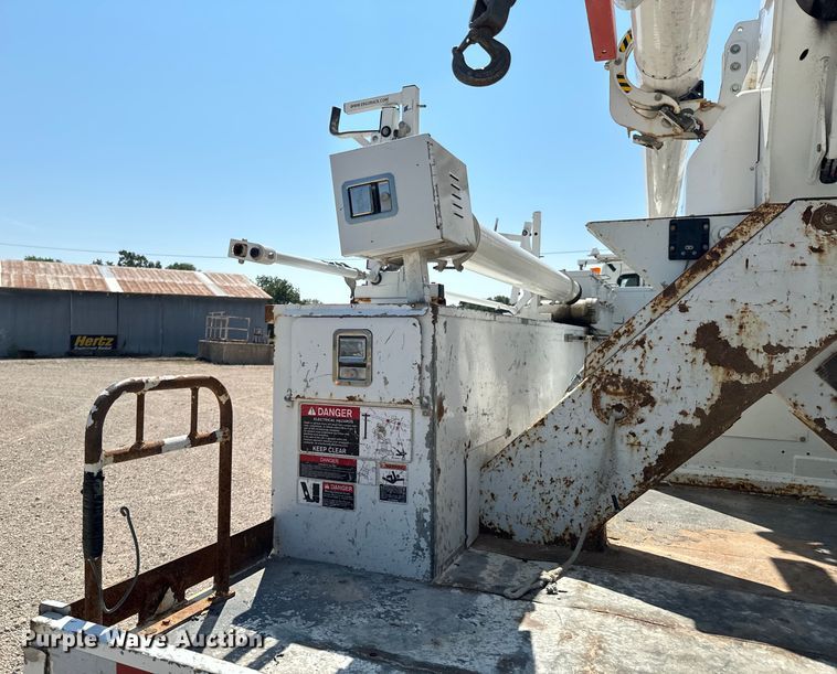 image for item DX1029 2015 Freightliner Business Class M2 bucket truck