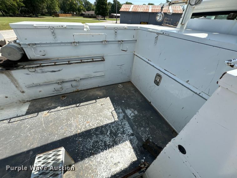 image for item DX1029 2015 Freightliner Business Class M2 bucket truck