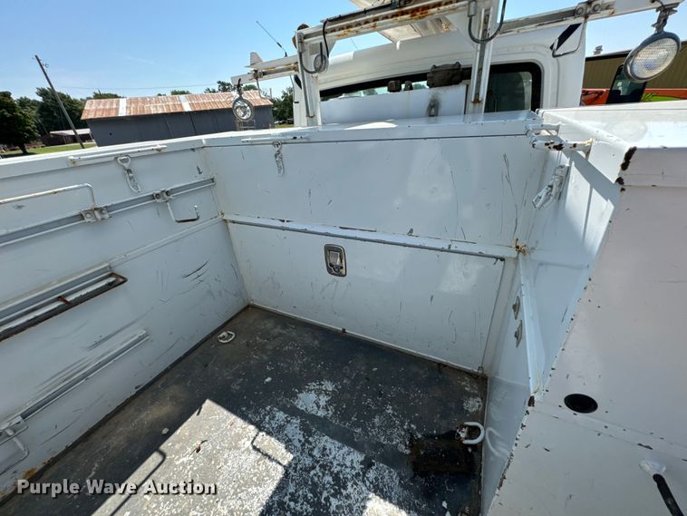 image for item DX1029 2015 Freightliner Business Class M2 bucket truck