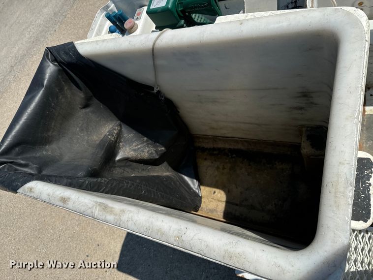 image for item DX1029 2015 Freightliner Business Class M2 bucket truck