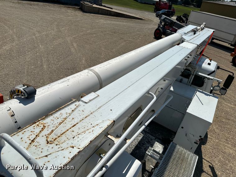 image for item DX1029 2015 Freightliner Business Class M2 bucket truck