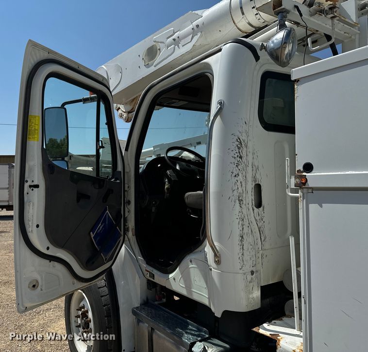 image for item DX1029 2015 Freightliner Business Class M2 bucket truck