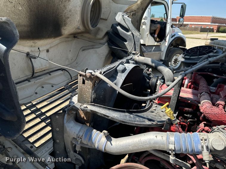 image for item DX1029 2015 Freightliner Business Class M2 bucket truck