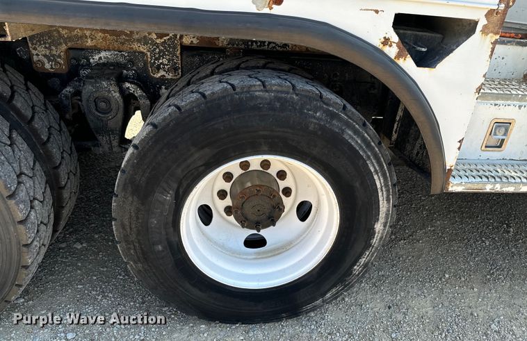 image for item DX1029 2015 Freightliner Business Class M2 bucket truck