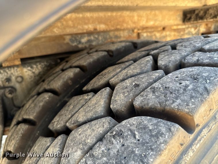 image for item DX1029 2015 Freightliner Business Class M2 bucket truck