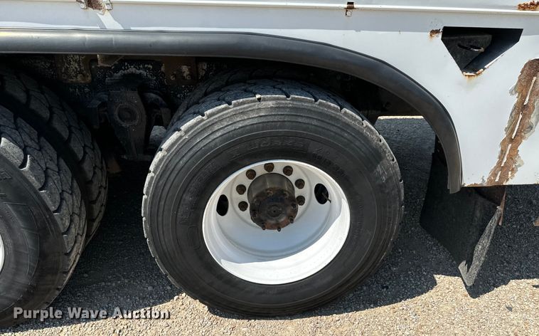 image for item DX1029 2015 Freightliner Business Class M2 bucket truck