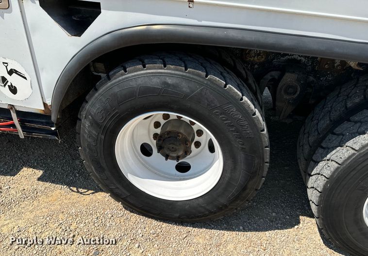 image for item DX1029 2015 Freightliner Business Class M2 bucket truck