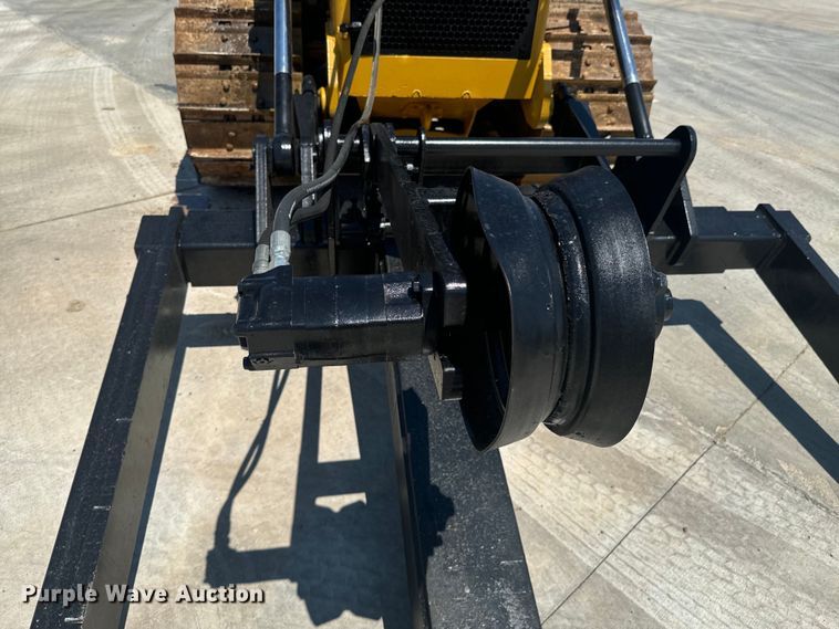 image for item DX1037 1987 Komatsu D68E cable plow