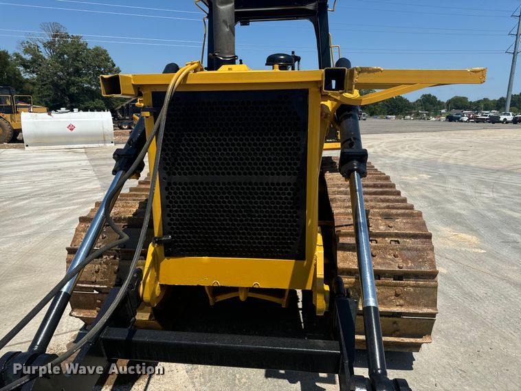 image for item DX1037 1987 Komatsu D68E cable plow