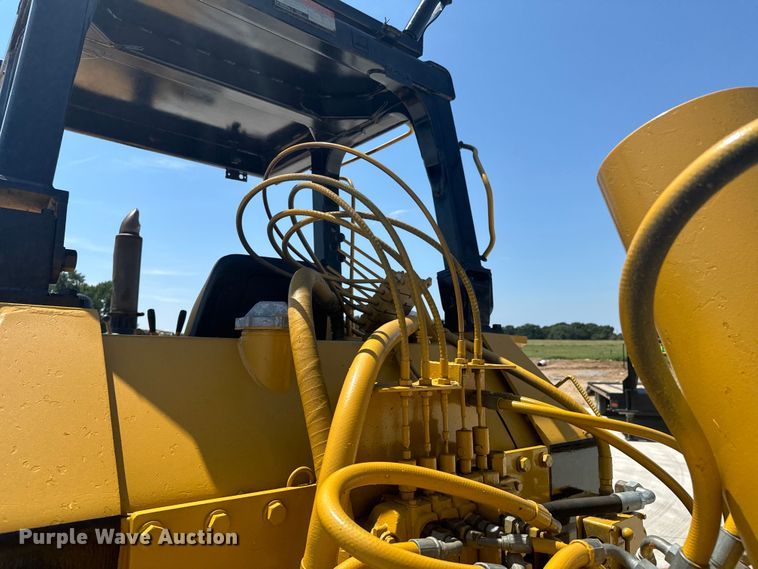 image for item DX1037 1987 Komatsu D68E cable plow