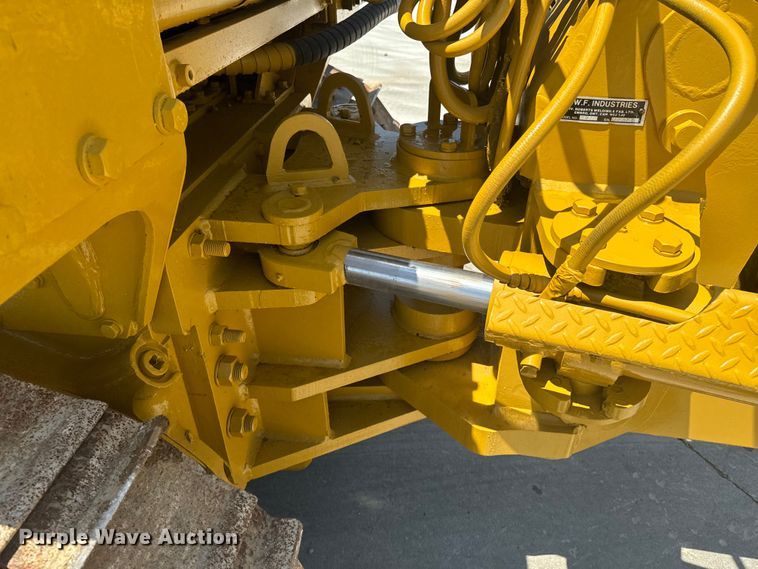 image for item DX1037 1987 Komatsu D68E cable plow