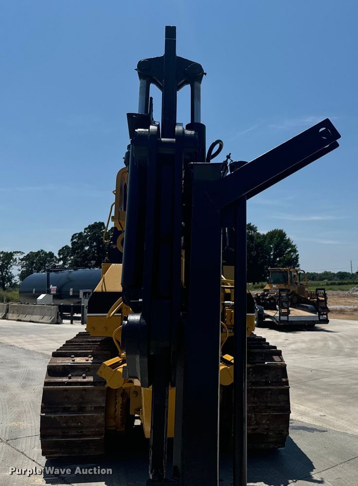 image for item DX1037 1987 Komatsu D68E cable plow