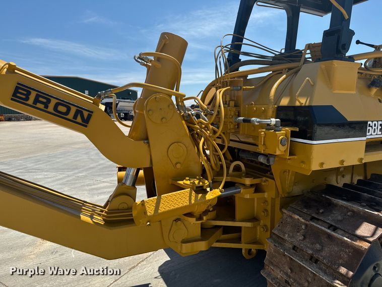 image for item DX1037 1987 Komatsu D68E cable plow