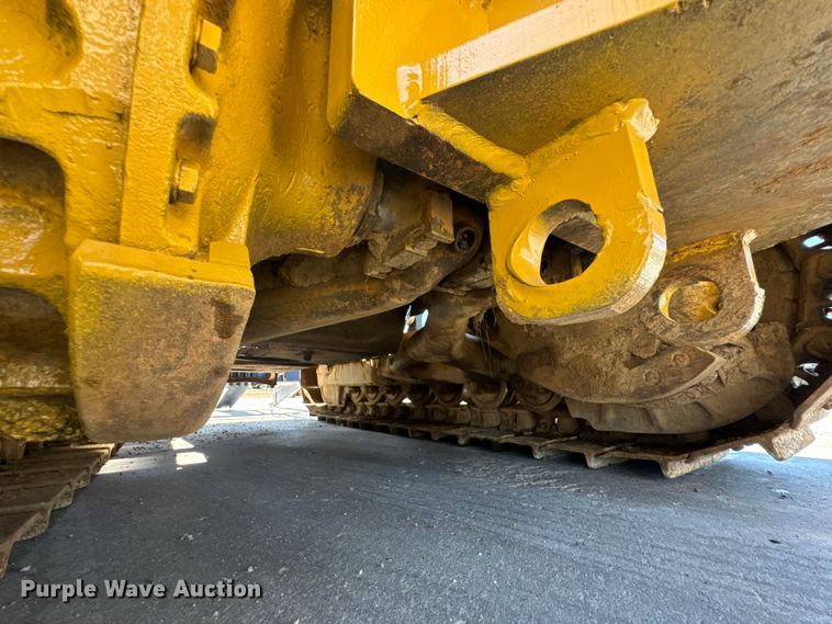 image for item DX1037 1987 Komatsu D68E cable plow