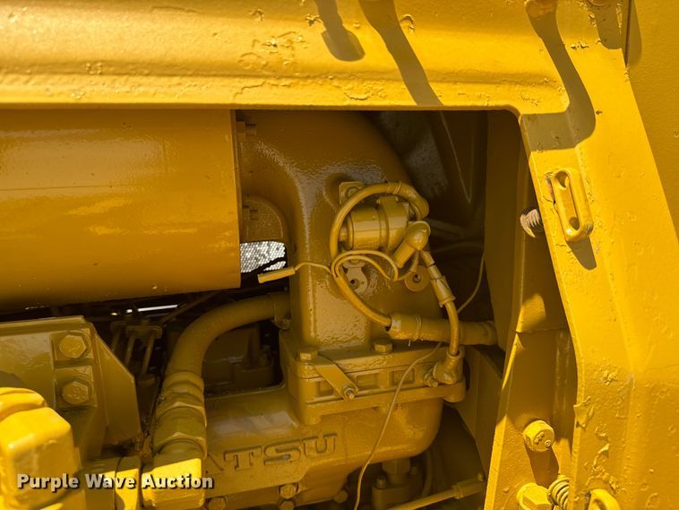 image for item DX1037 1987 Komatsu D68E cable plow