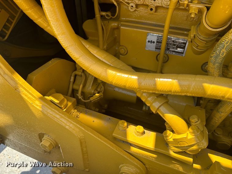 image for item DX1037 1987 Komatsu D68E cable plow