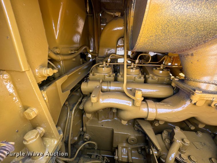 image for item DX1037 1987 Komatsu D68E cable plow