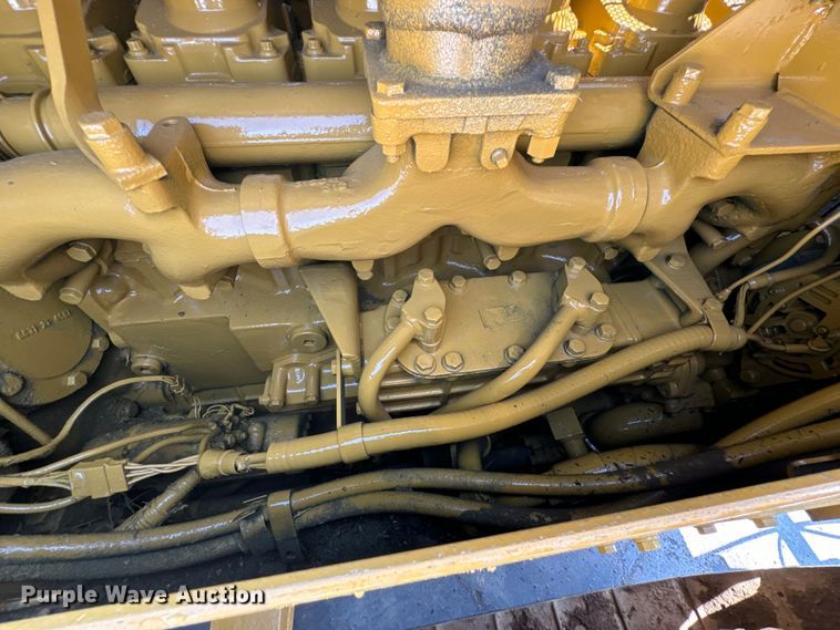 image for item DX1037 1987 Komatsu D68E cable plow