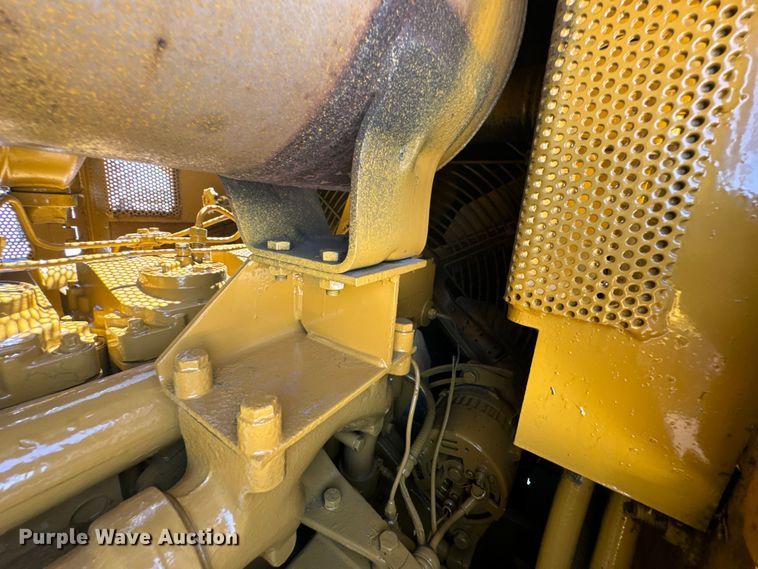 image for item DX1037 1987 Komatsu D68E cable plow