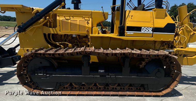 image for item DX1037 1987 Komatsu D68E cable plow