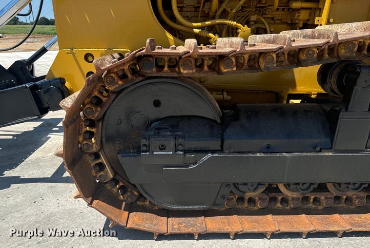 image for item DX1037 1987 Komatsu D68E cable plow