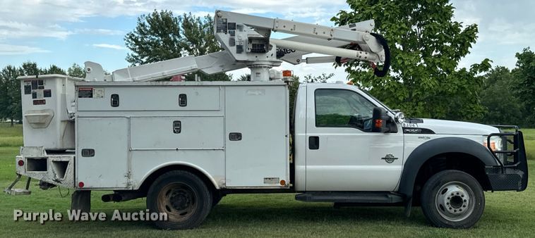 image for item DX1073 2012 Ford F550 Super Duty XL bucket truck