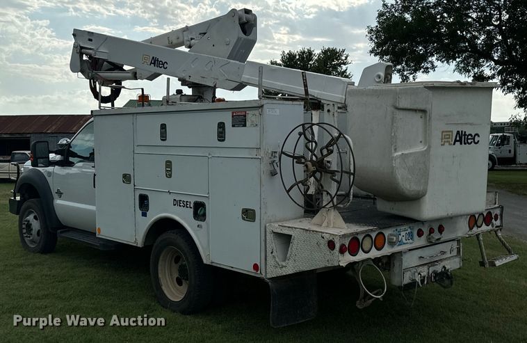 image for item DX1073 2012 Ford F550 Super Duty XL bucket truck