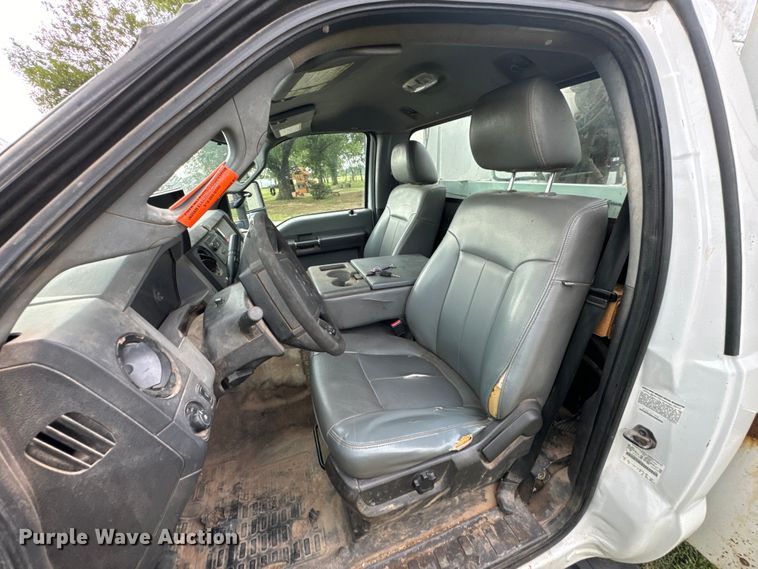 image for item DX1073 2012 Ford F550 Super Duty XL bucket truck