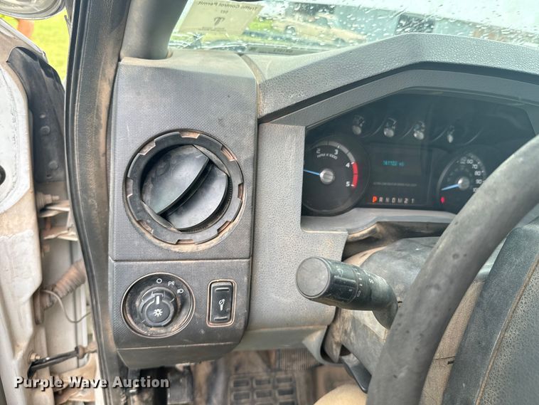 image for item DX1073 2012 Ford F550 Super Duty XL bucket truck