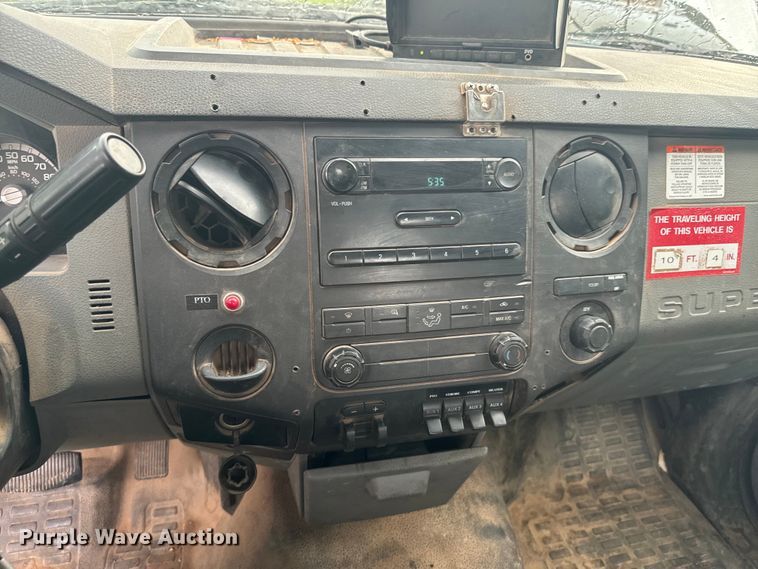 image for item DX1073 2012 Ford F550 Super Duty XL bucket truck