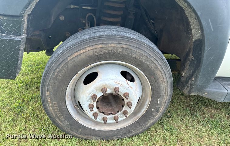 image for item DX1073 2012 Ford F550 Super Duty XL bucket truck