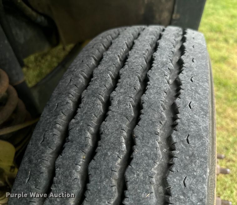 image for item DX1073 2012 Ford F550 Super Duty XL bucket truck