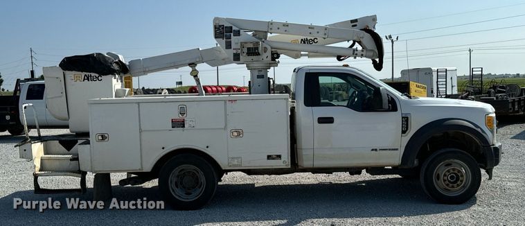image for item DX1102 2017 Ford F550 Super Duty XL bucket truck