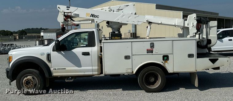 image for item DX1102 2017 Ford F550 Super Duty XL bucket truck