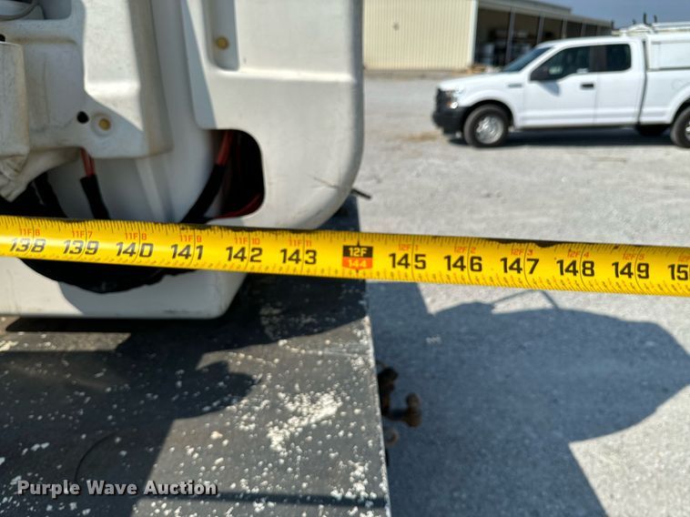 image for item DX1102 2017 Ford F550 Super Duty XL bucket truck