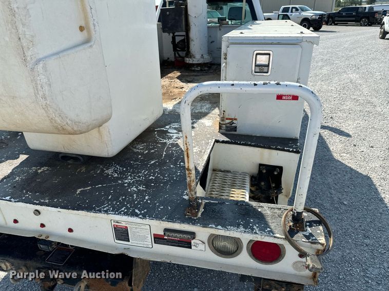 image for item DX1102 2017 Ford F550 Super Duty XL bucket truck