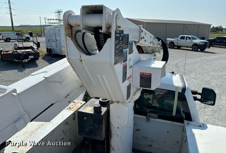 image for item DX1102 2017 Ford F550 Super Duty XL bucket truck