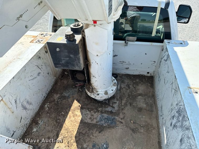 image for item DX1102 2017 Ford F550 Super Duty XL bucket truck