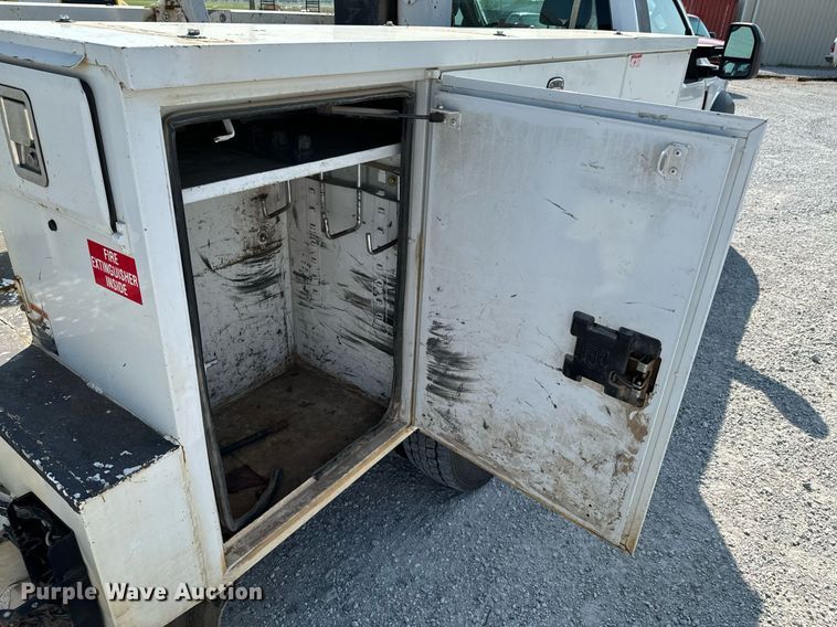 image for item DX1102 2017 Ford F550 Super Duty XL bucket truck