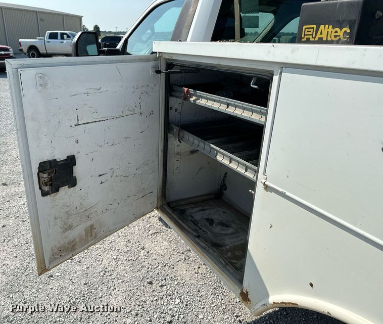 image for item DX1102 2017 Ford F550 Super Duty XL bucket truck